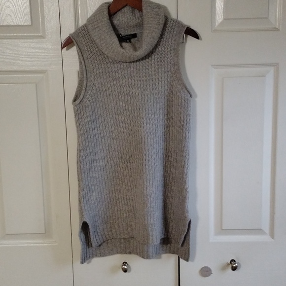 Sak's Fifth avenue Sweaters - Sak's Fifth avenue 100 cashmere grey great Prepy size Medium